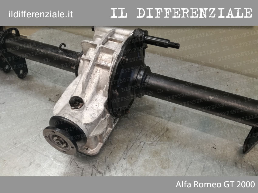 Differenziale Alfa Romeo 2000 GT posteriore Differenziale Alfa Romeo 2000 GT posteriore 3